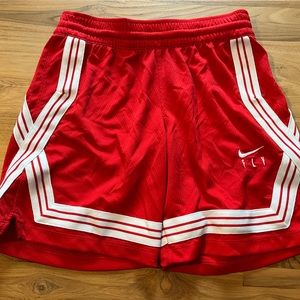COPY - Nike fly JUNIORS basketball shorts-size Medium. Great condition